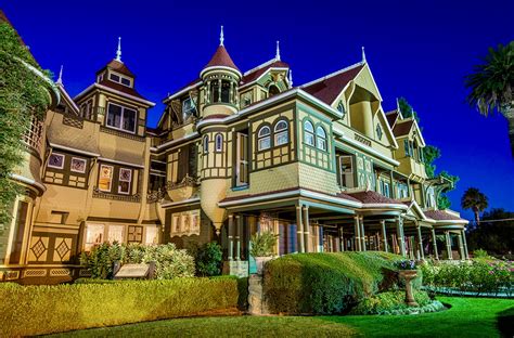 Orlando's Witchcraft Mansion: A Thrilling Haunted House Experience